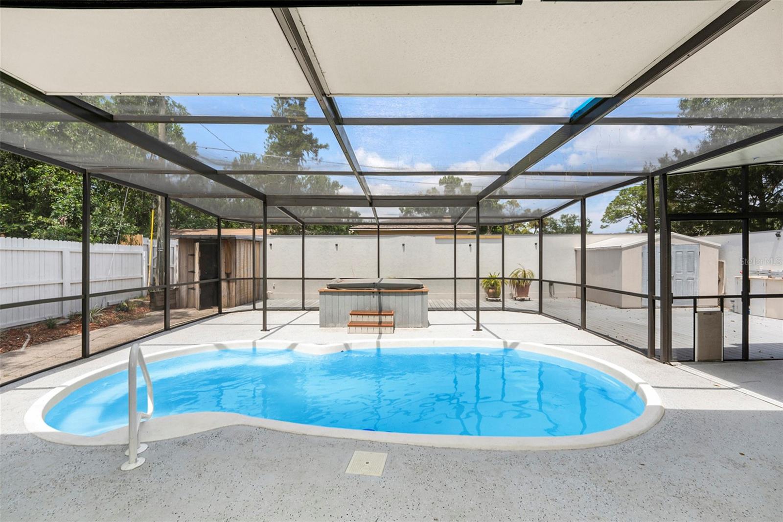 Image 28 of 33 For 4925 Alcazar Way S