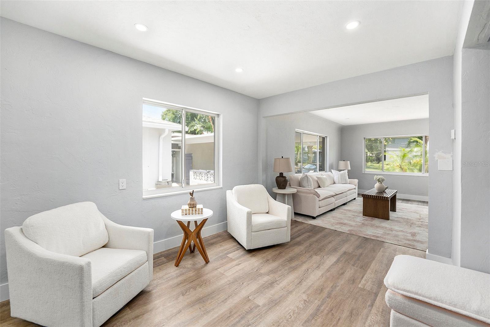 Image 7 of 33 For 4925 Alcazar Way S