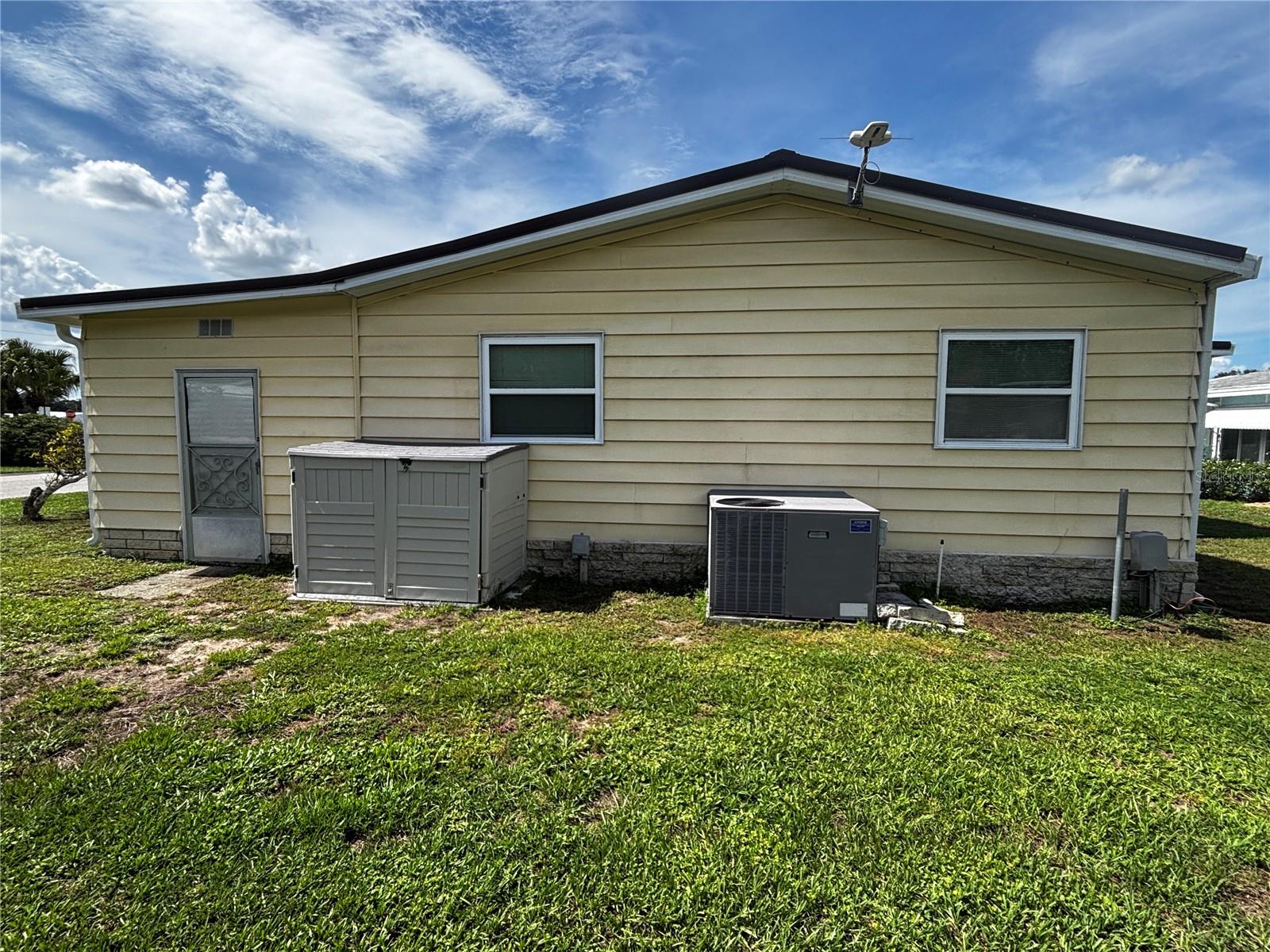 Image 4 of 28 For 35020 Colony Hills Drive