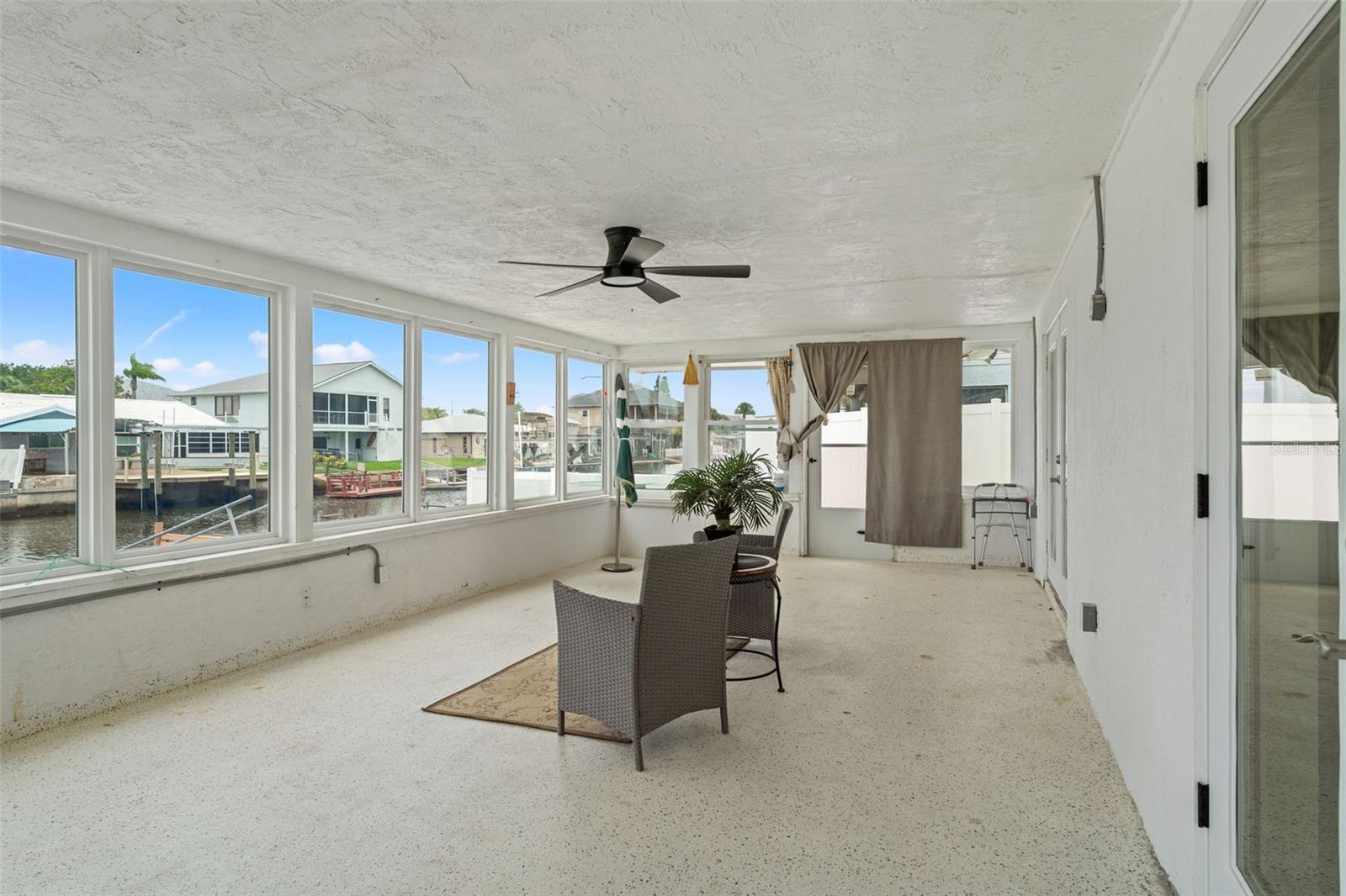 Image 18 of 30 For 7401 Islander Lane