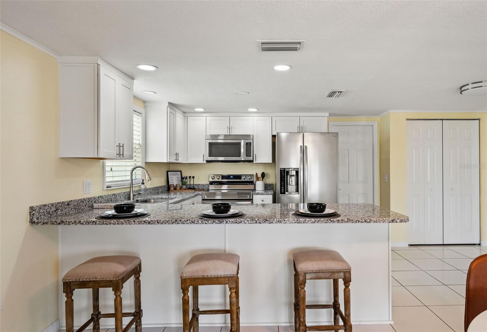 Image 8 of 30 For 7401 Islander Lane