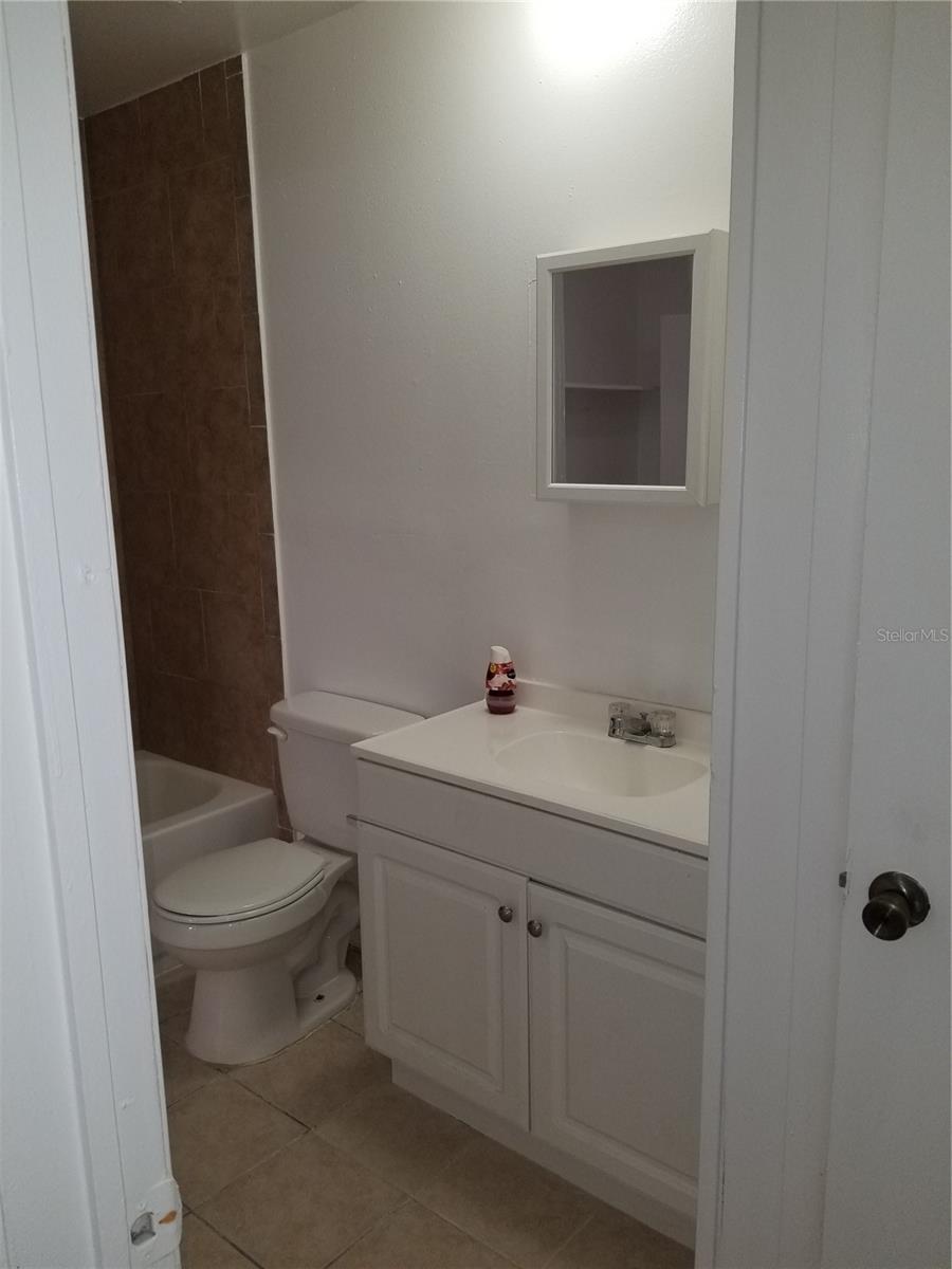 Image 5 of 10 For 1306 137th Avenue B