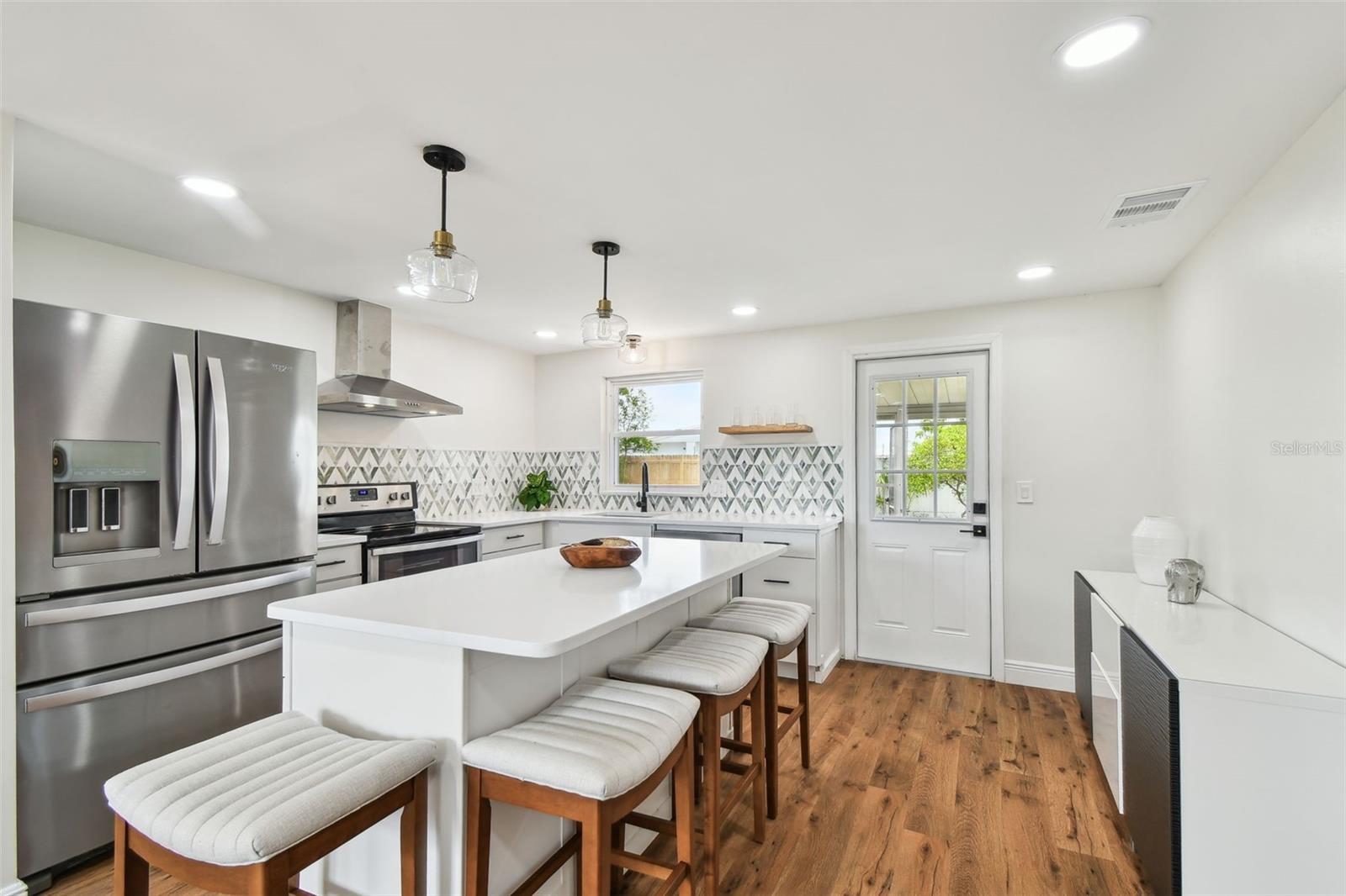 Image 10 of 49 For 3850 Carioca Rd