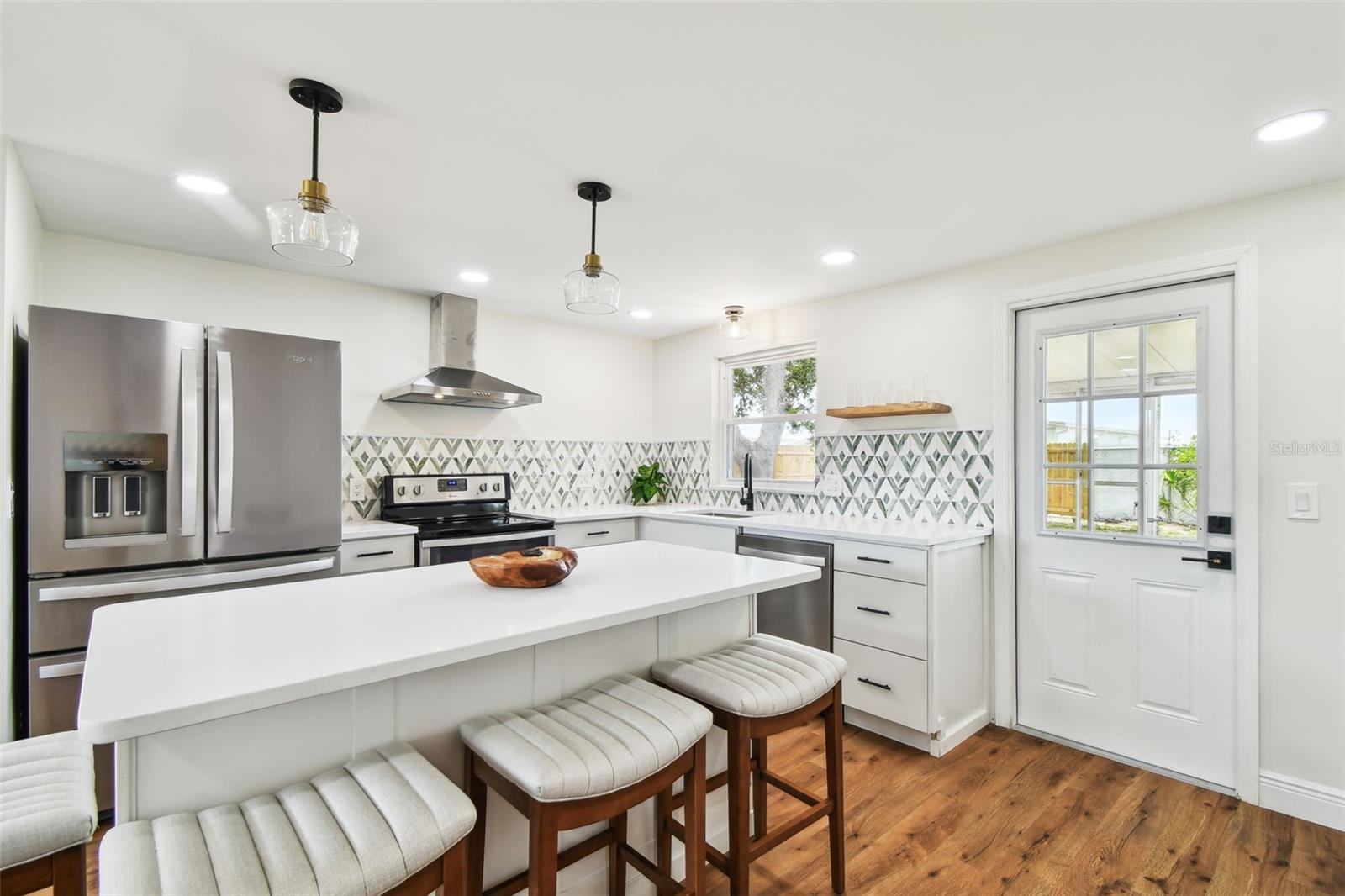 Image 11 of 49 For 3850 Carioca Rd