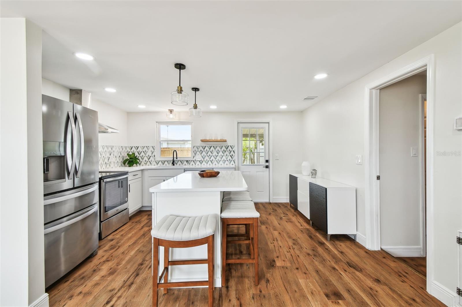Image 9 of 49 For 3850 Carioca Rd