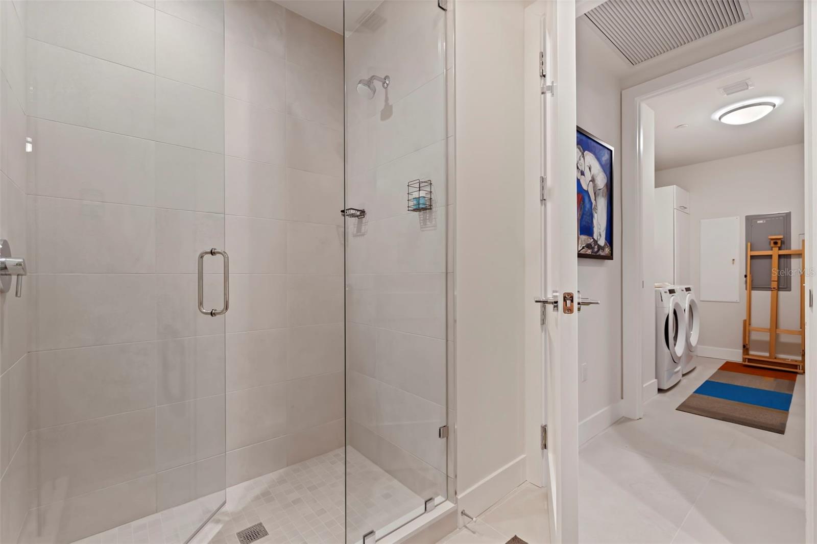 Image 36 of 79 For 301 1st Street S 1404