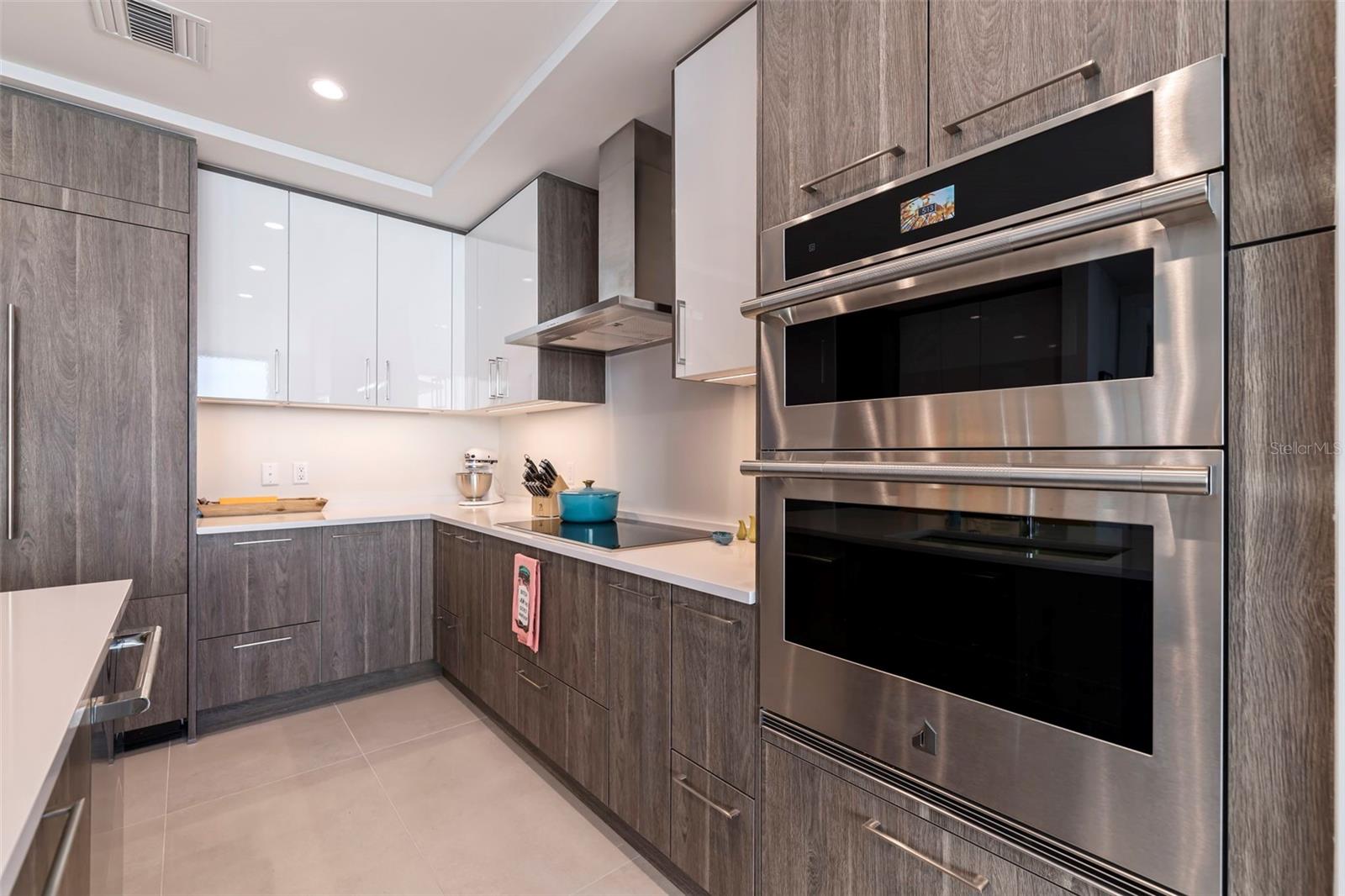 Image 40 of 79 For 301 1st Street S 1404