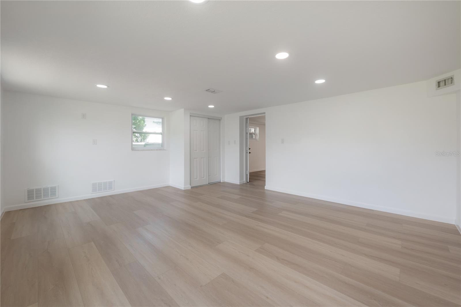 Image 48 of 80 For 6108 Oak Ridge Avenue