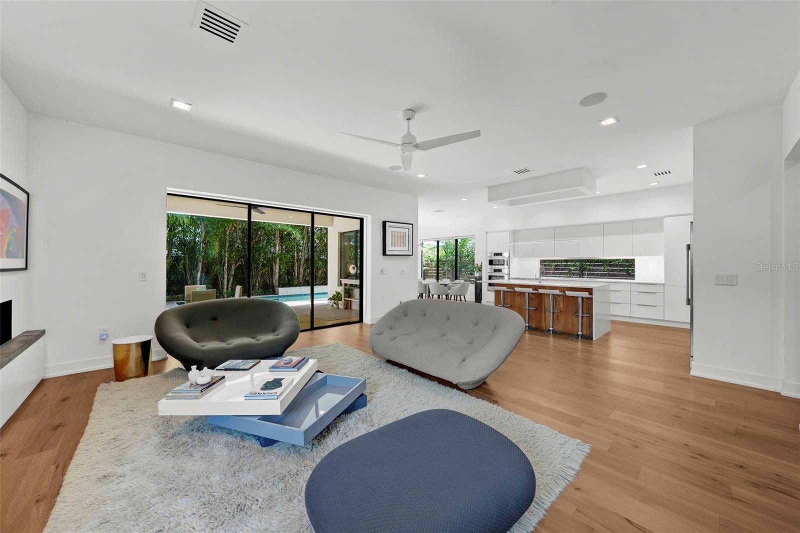 Image 4 of 70 For 2803 Aquilla Street