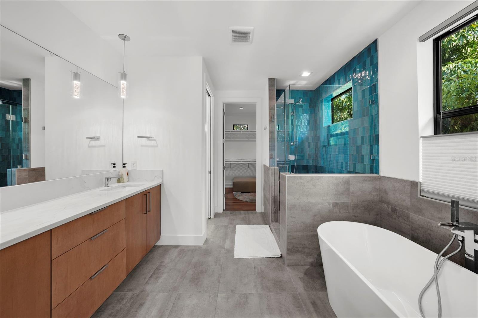 Image 41 of 70 For 2803 Aquilla Street