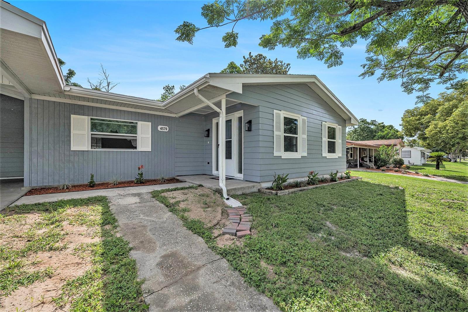 Image 4 of 26 For 4570 Essex Lane