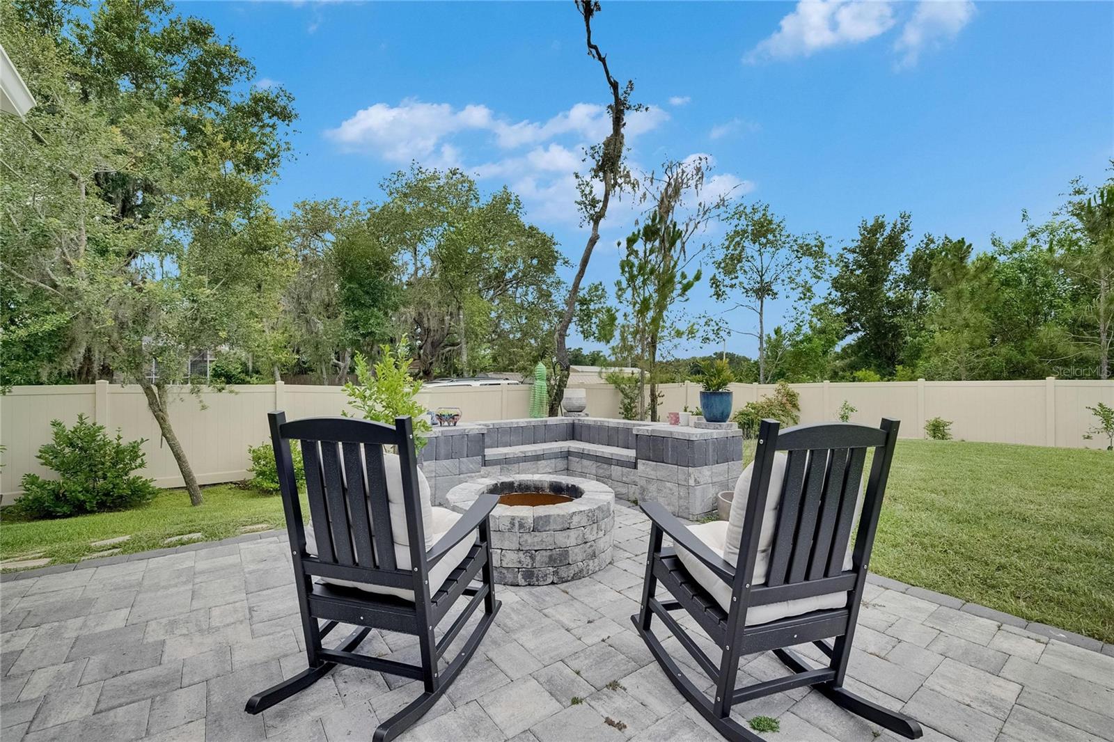Image 3 of 100 For 10399 Boyette Brook Street