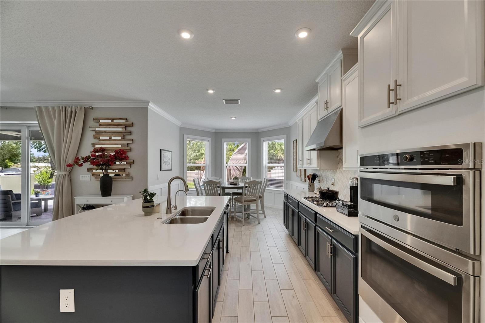 Image 37 of 100 For 10399 Boyette Brook Street