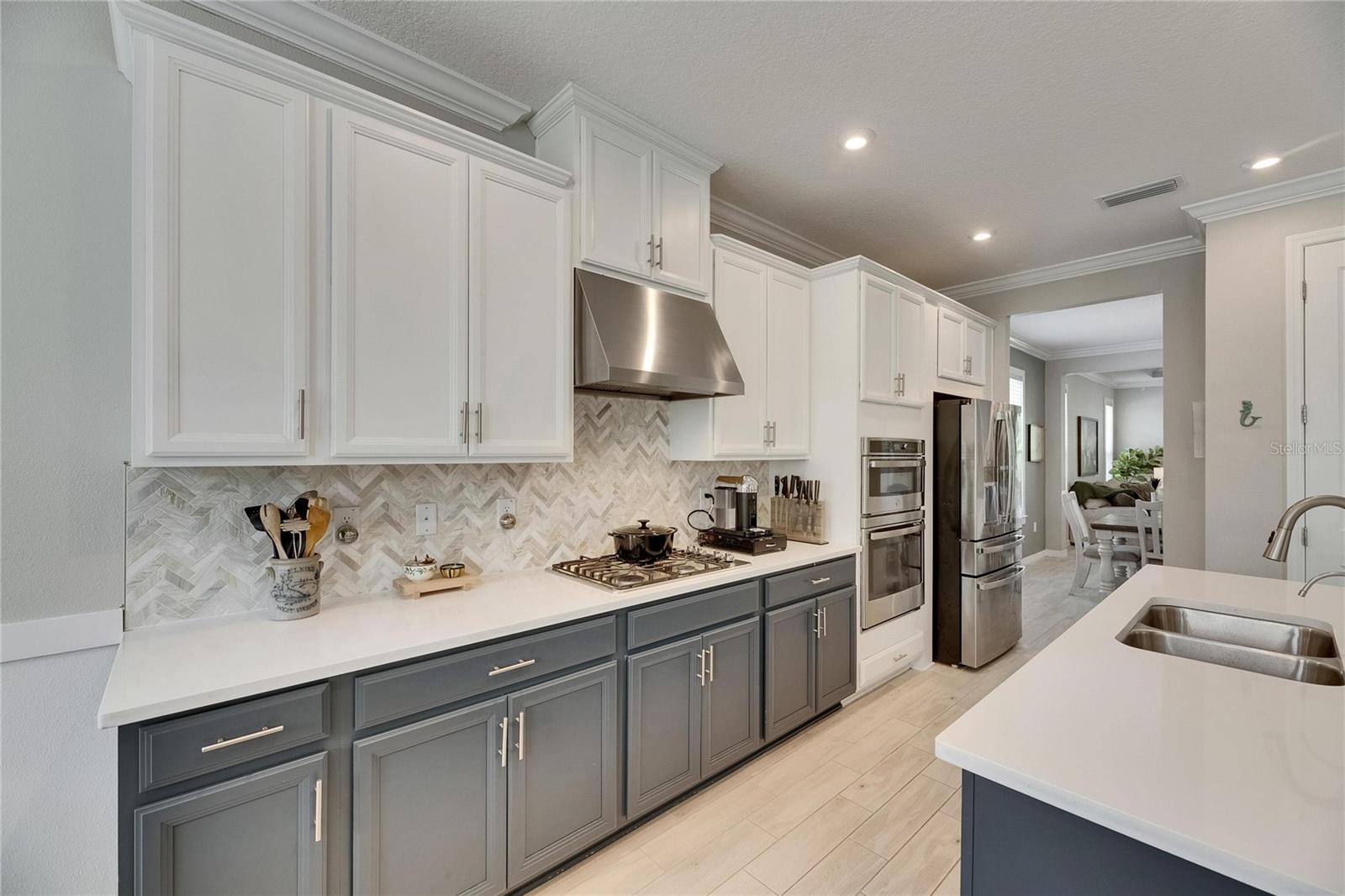 Image 38 of 100 For 10399 Boyette Brook Street