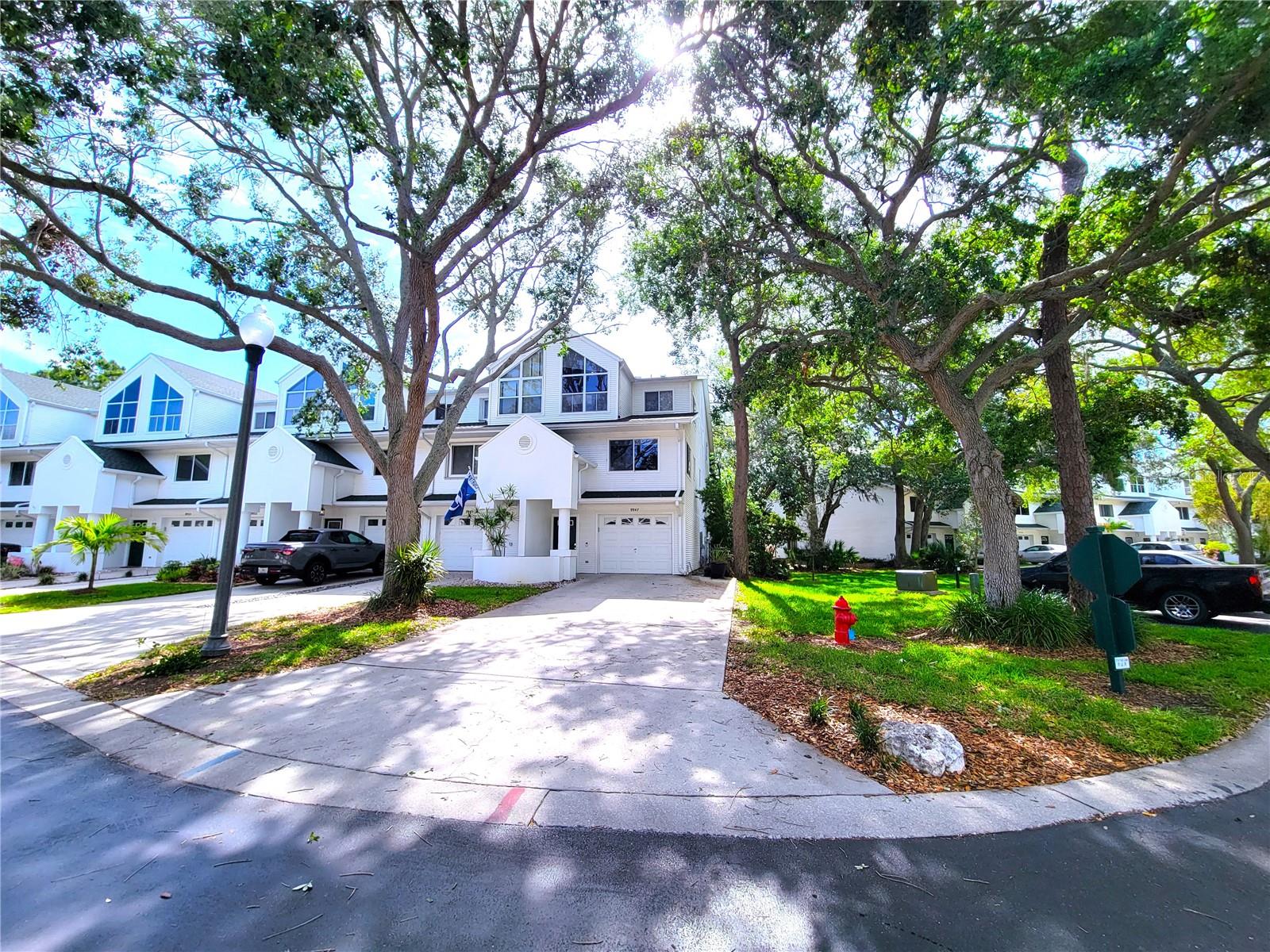 Listing photo id 2 for 9947 Indian Key Trail 123