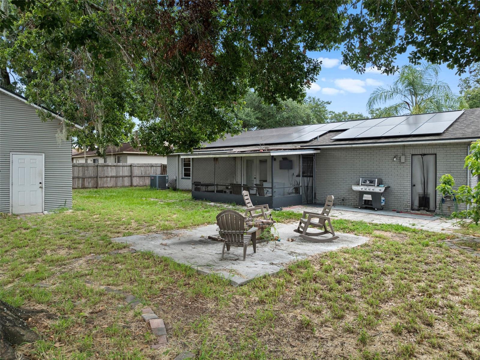 Listing photo id 33 for 4906 Presidential Street