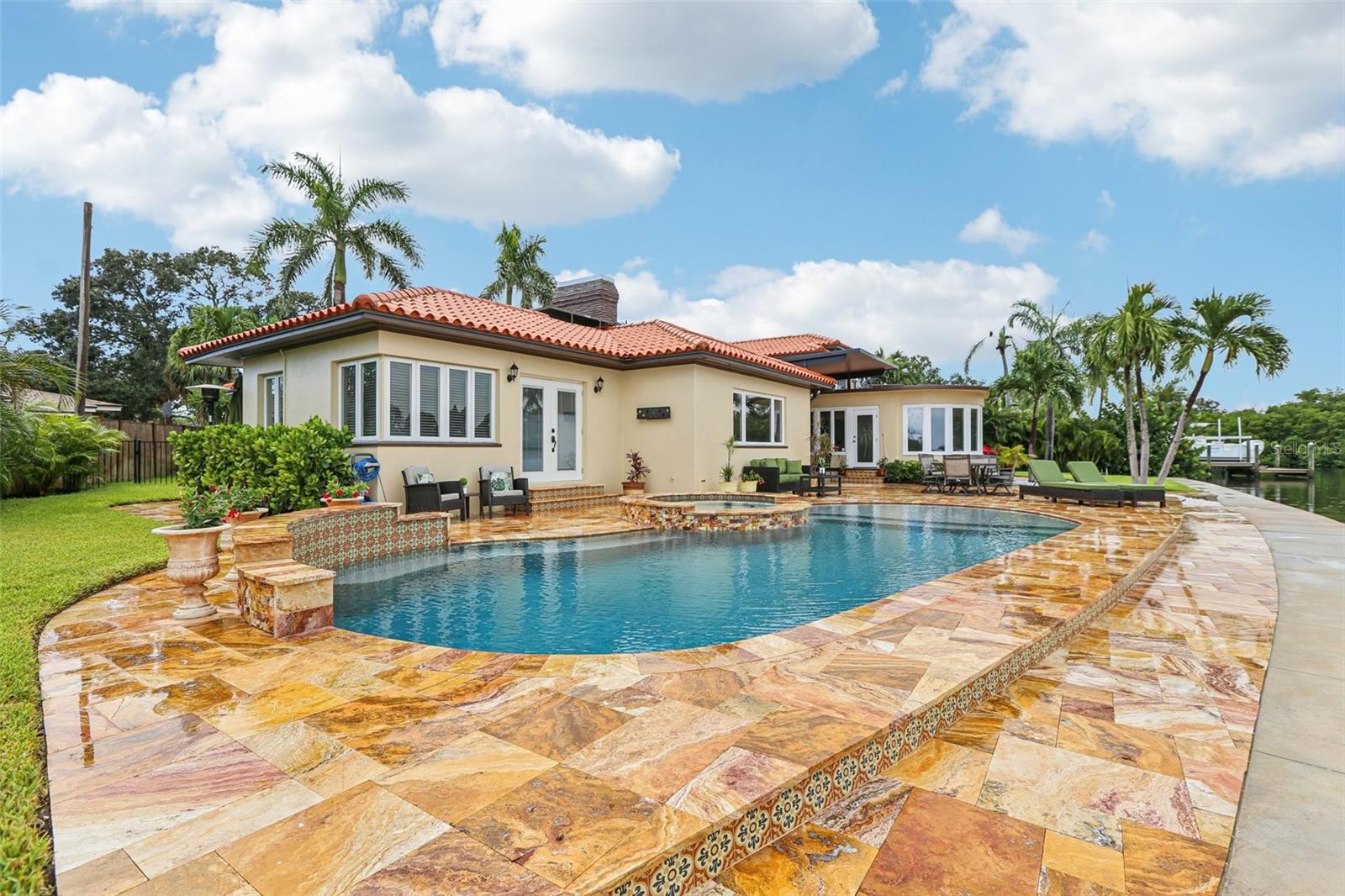 Image 57 of 68 For 4830 Paradise Way S