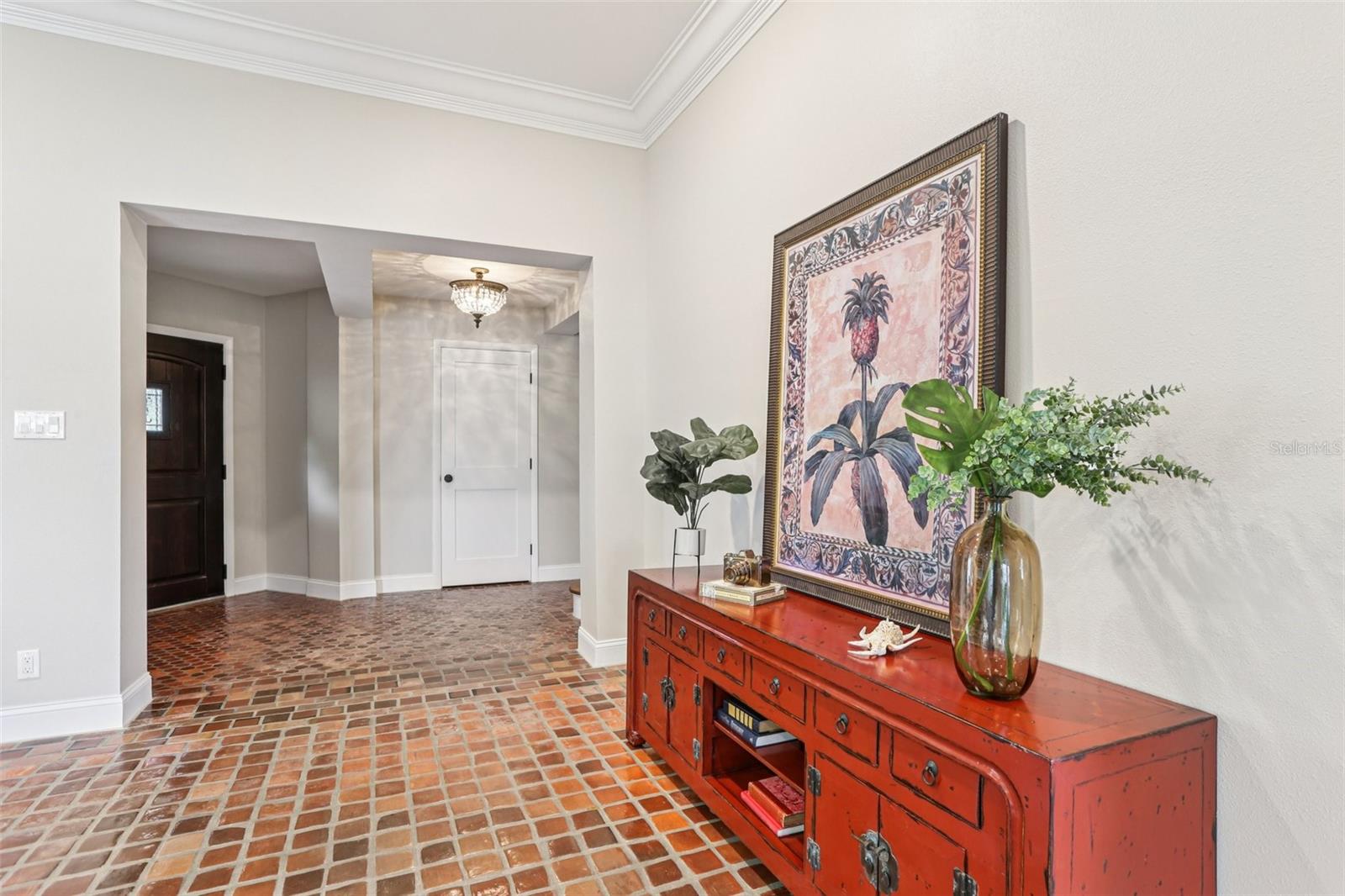 Image 8 of 68 For 4830 Paradise Way S
