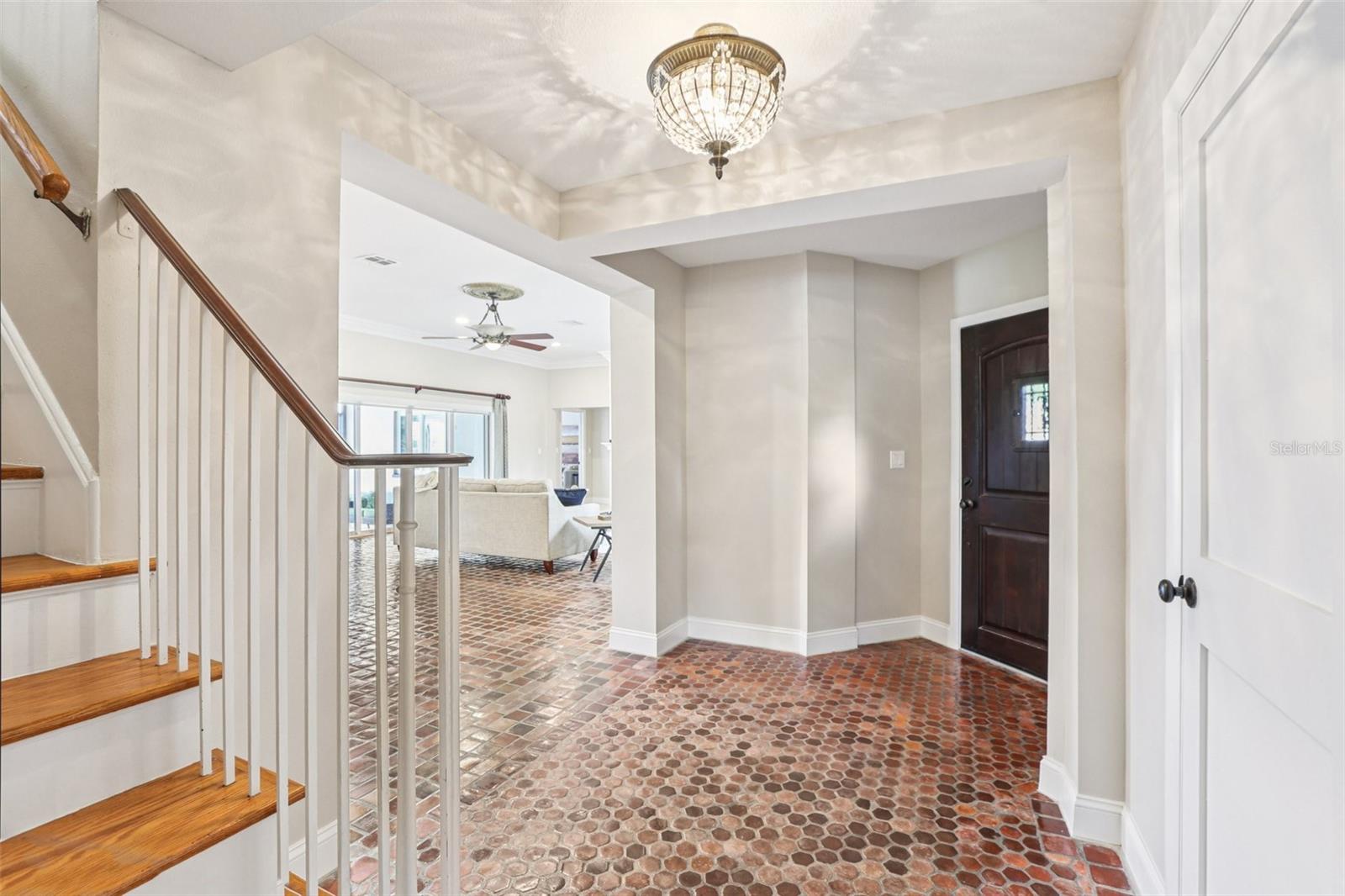 Image 9 of 68 For 4830 Paradise Way S