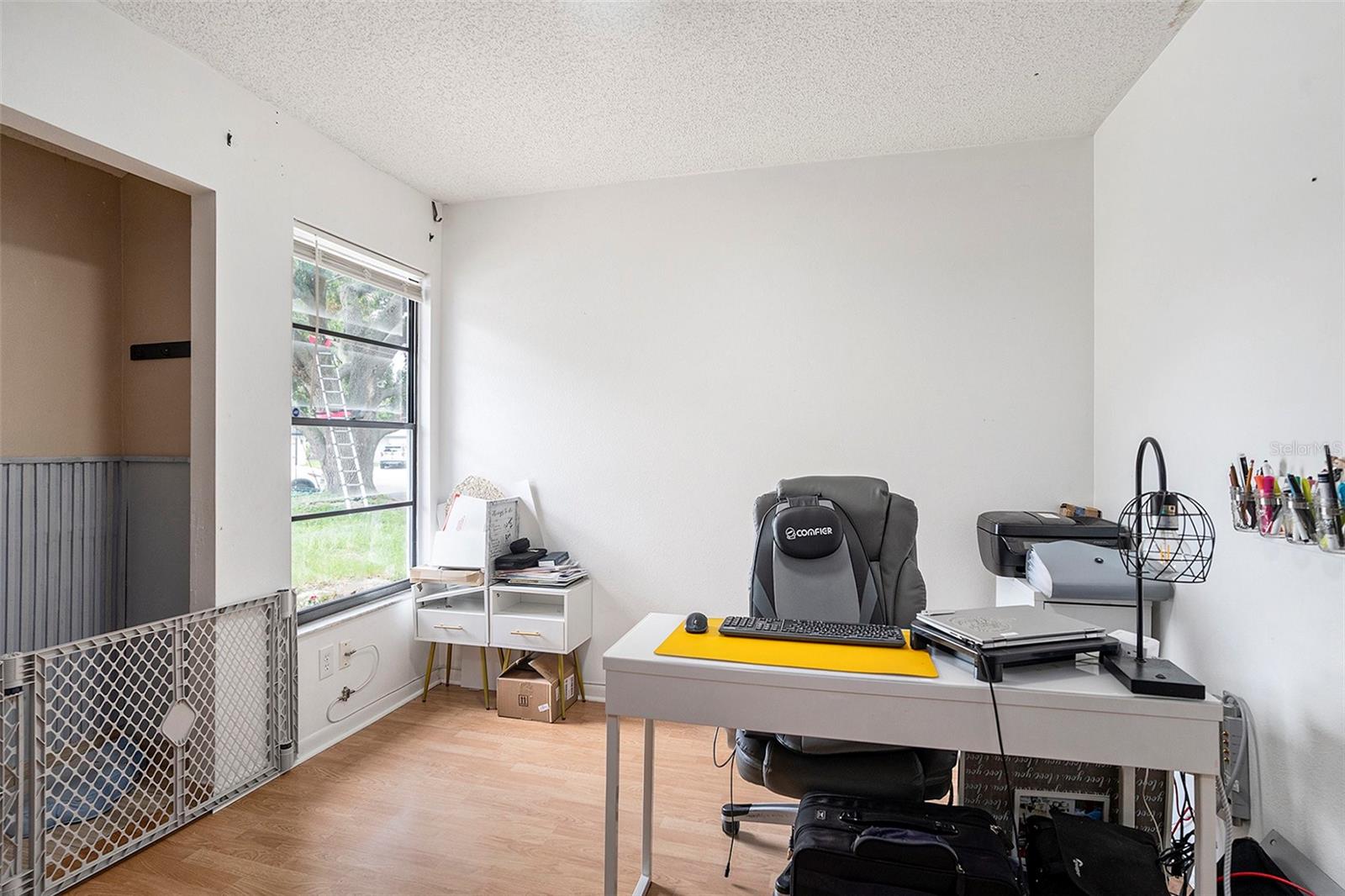 Listing photo id 11 for 15906 Country Farm Place