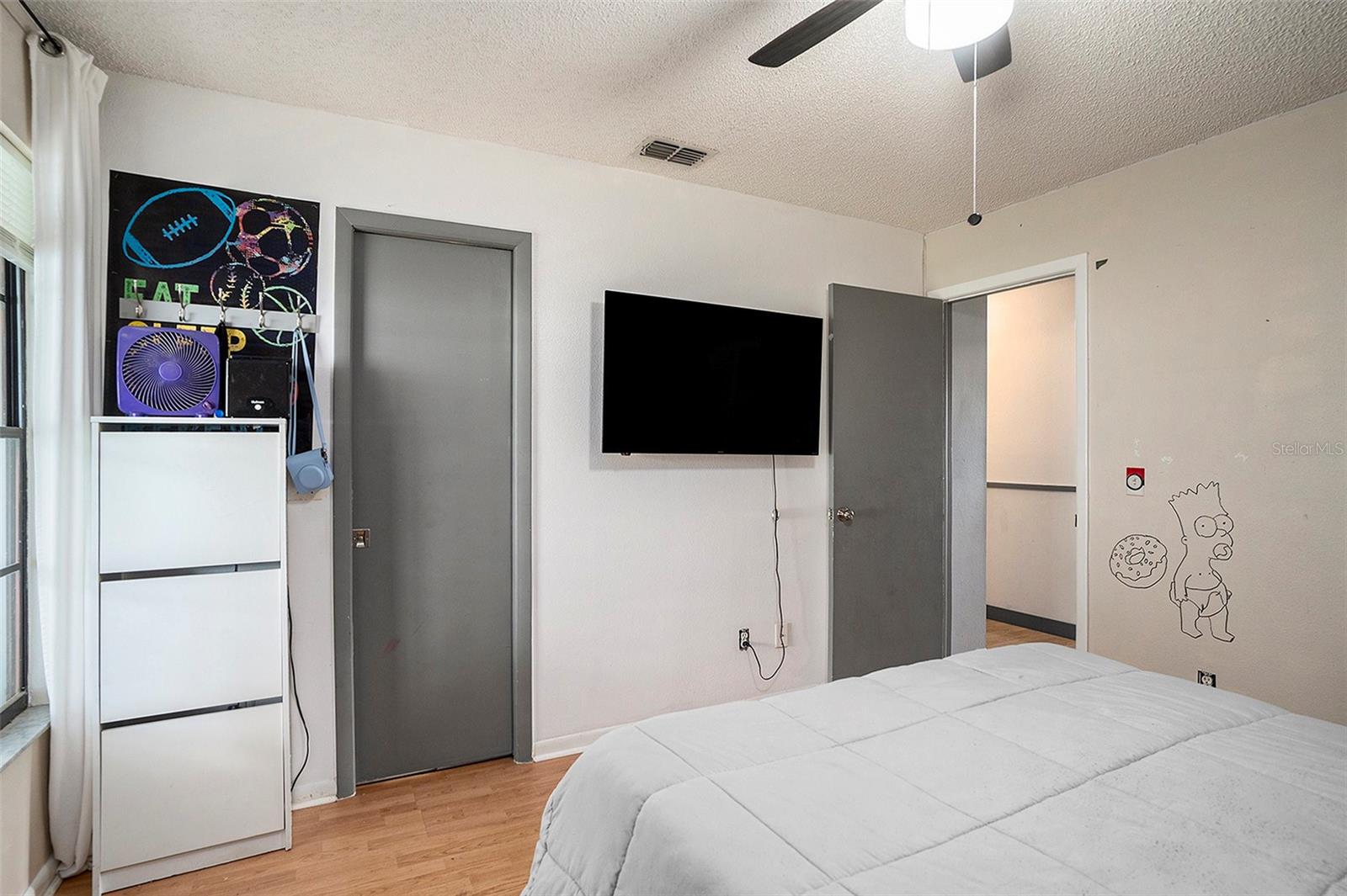 Listing photo id 18 for 15906 Country Farm Place