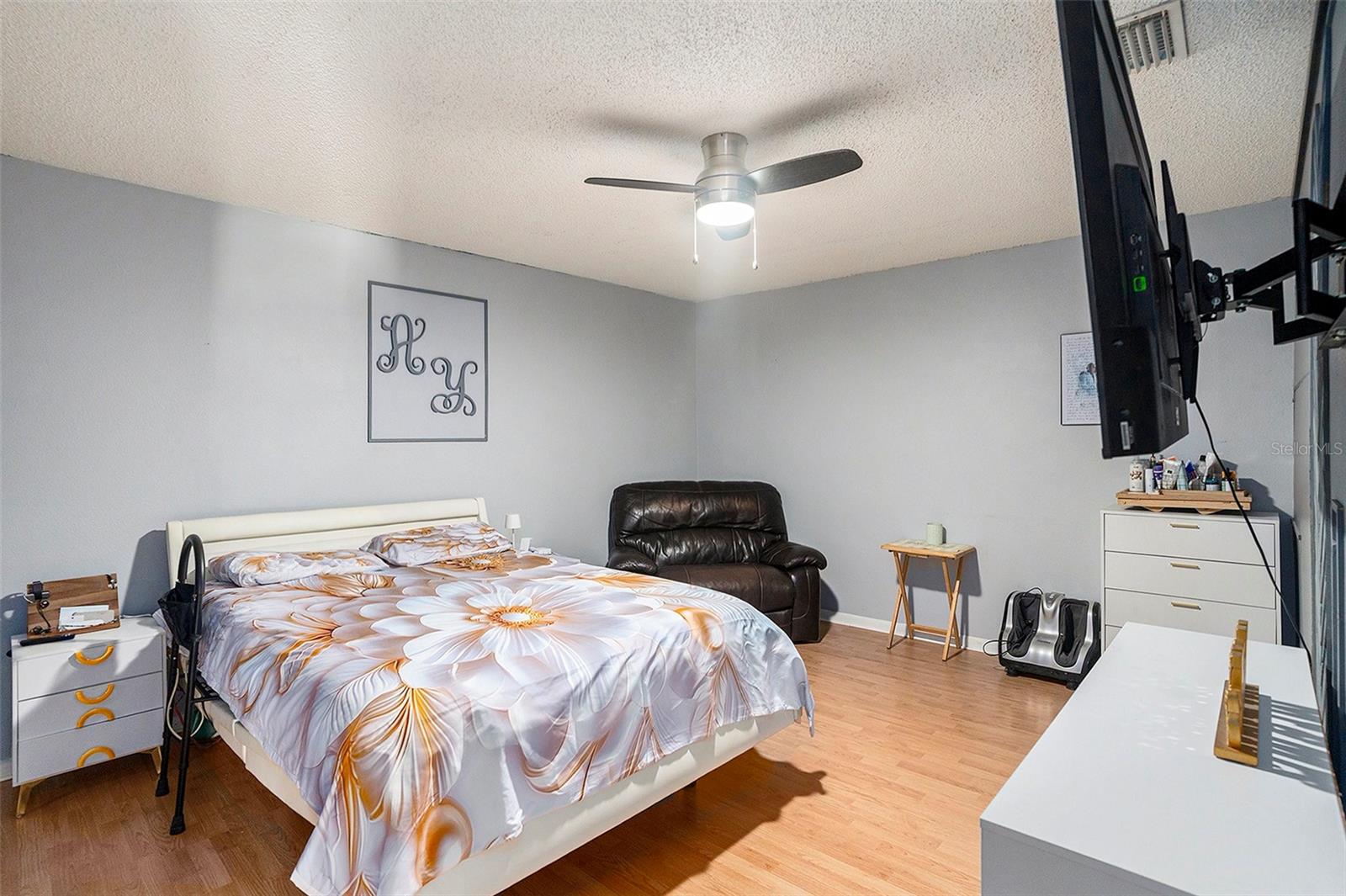 Listing photo id 20 for 15906 Country Farm Place