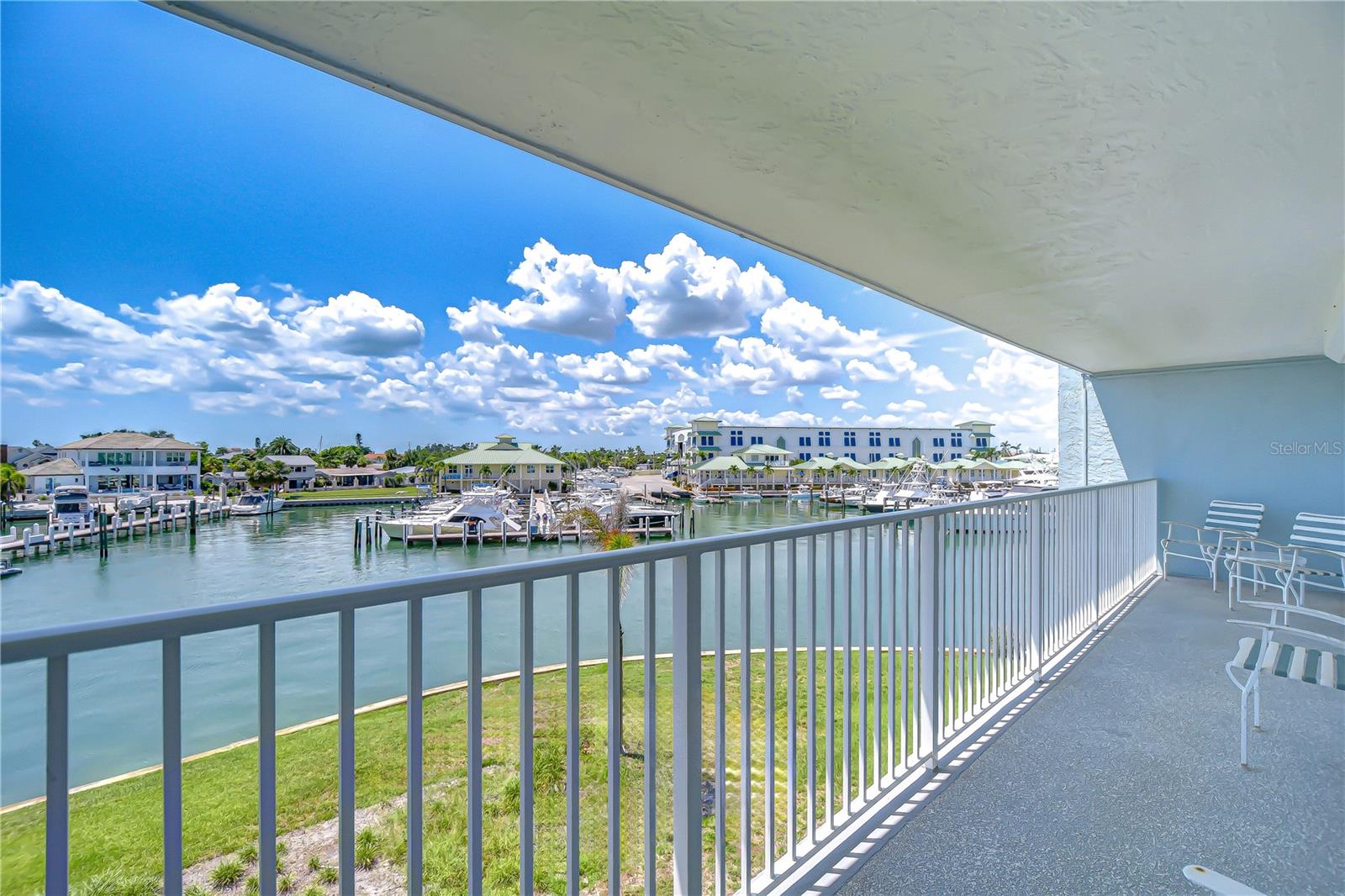 Image 16 of 37 For 340 Pinellas Bayway S 304