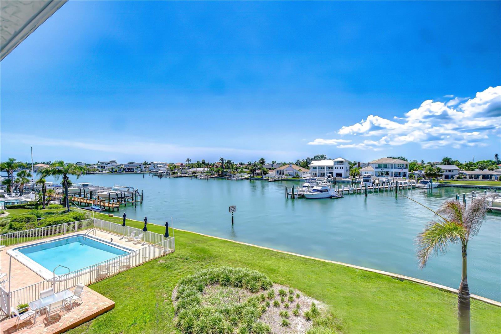 Image 36 of 37 For 340 Pinellas Bayway S 304