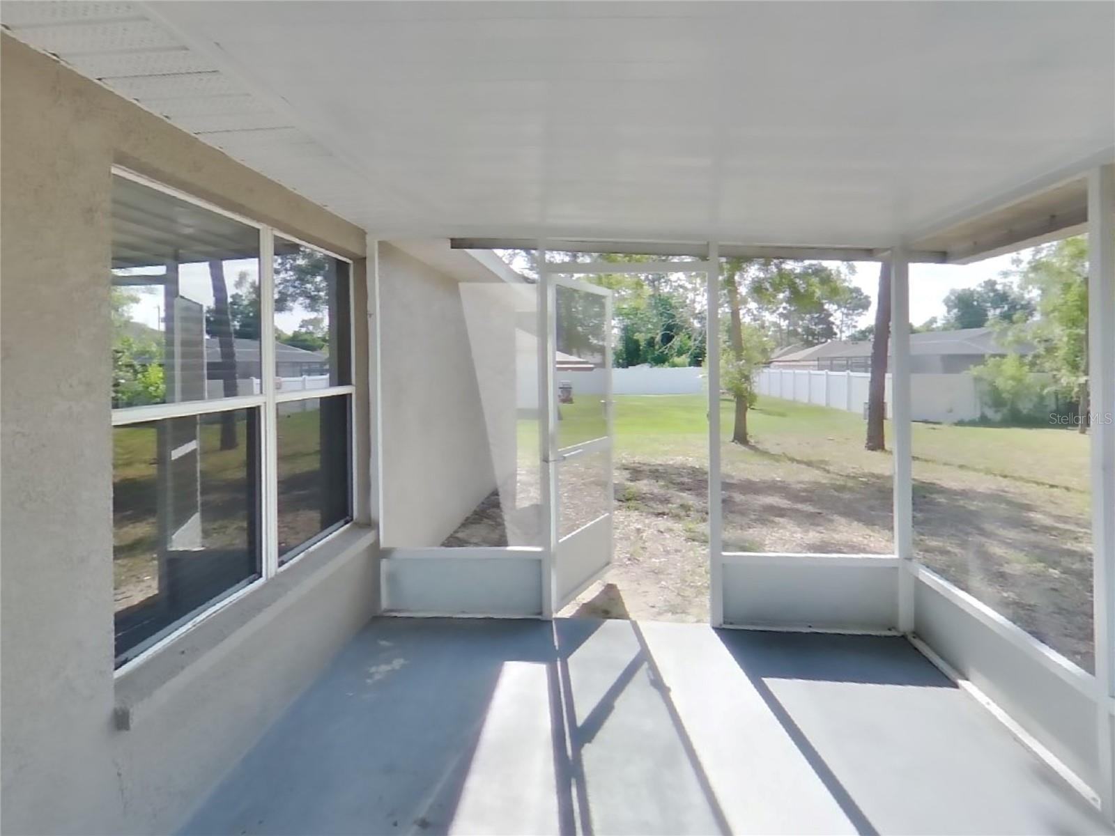Image 17 of 18 For 3328 Montano Avenue