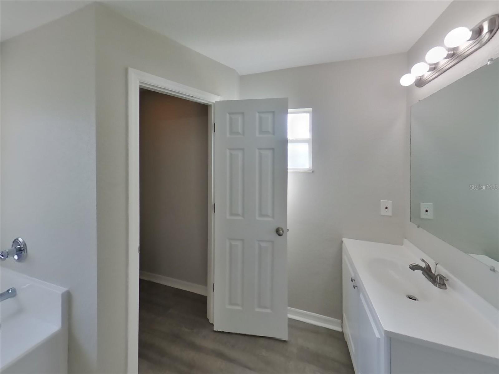 Image 9 of 18 For 3328 Montano Avenue
