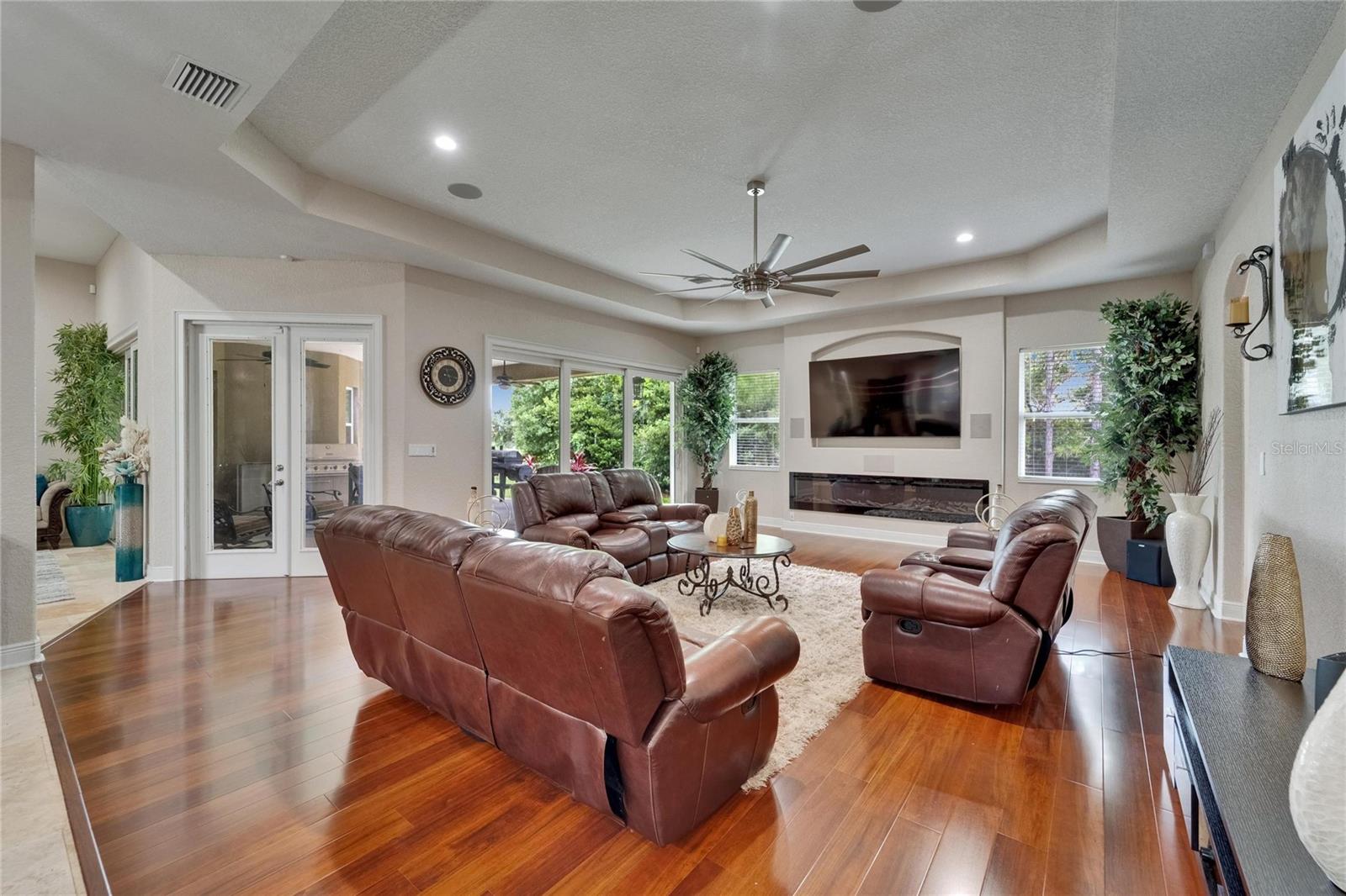Image 20 of 87 For 13102 Done Groven Drive
