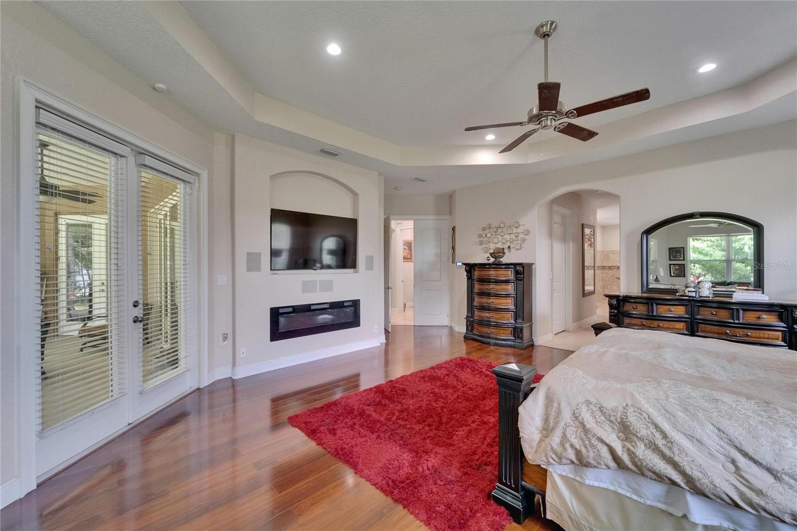Image 36 of 87 For 13102 Done Groven Drive