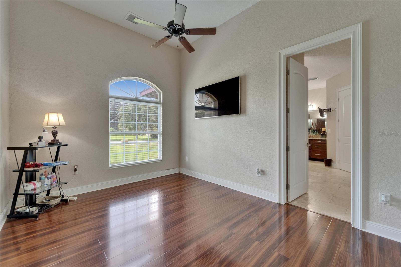 Image 49 of 87 For 13102 Done Groven Drive