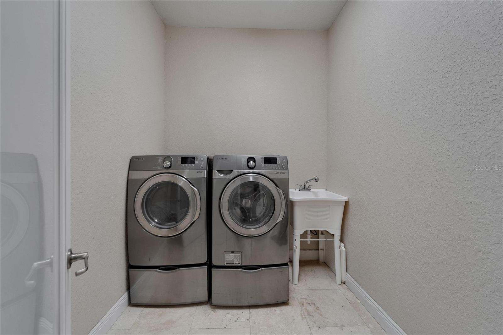 Image 67 of 87 For 13102 Done Groven Drive
