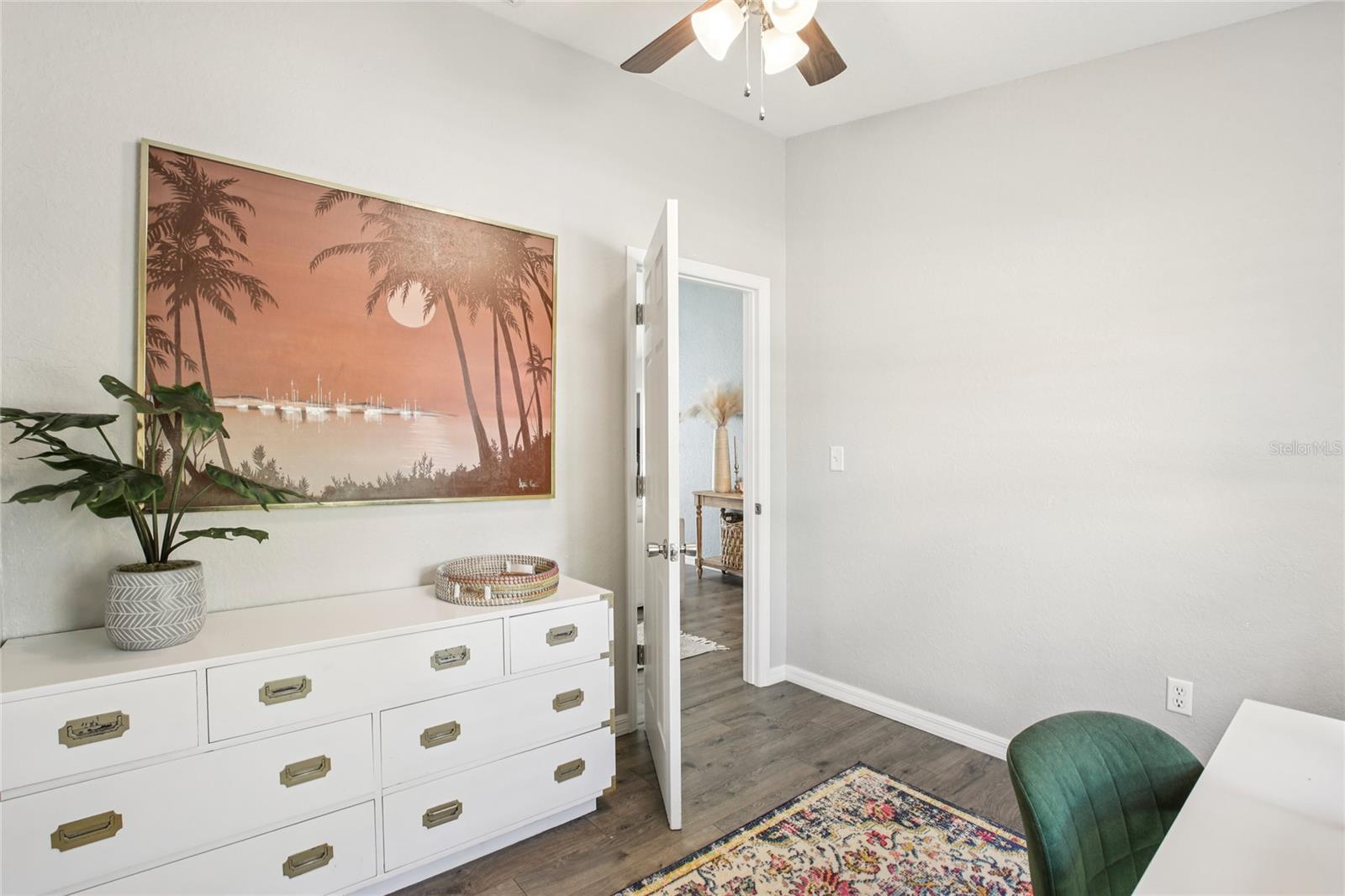 Image 35 of 44 For 852 Crystal Drive