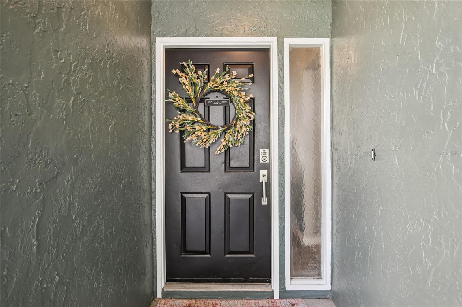 Image 7 of 44 For 852 Crystal Drive