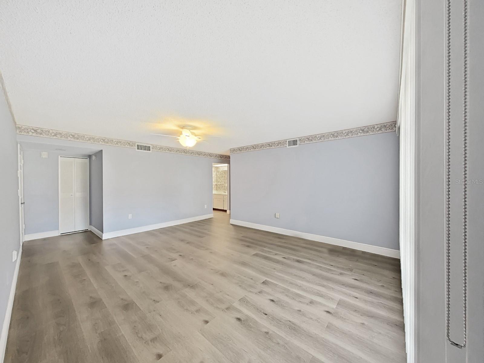 Image 15 of 27 For 700 Starkey Road 311