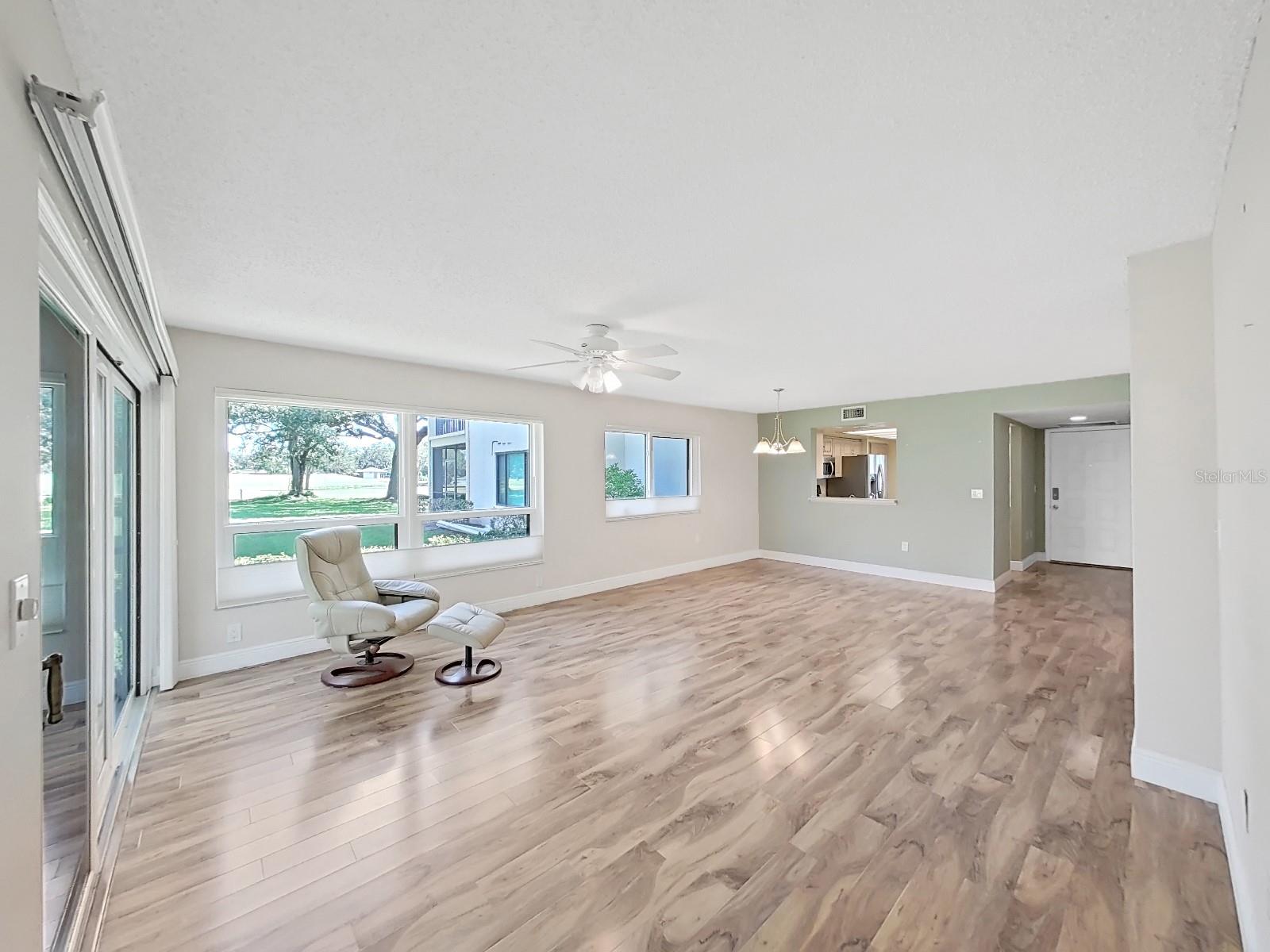 Image 6 of 27 For 700 Starkey Road 311