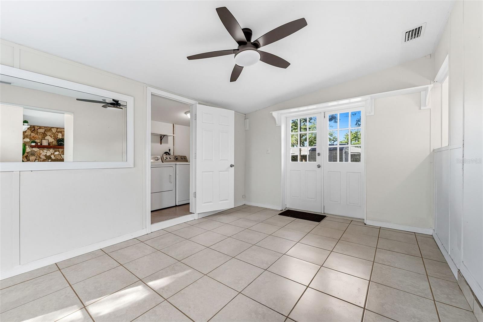 Image 11 of 24 For 2072 Valencia Way