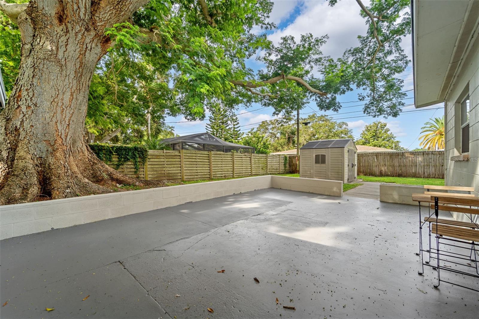 Image 21 of 24 For 2072 Valencia Way