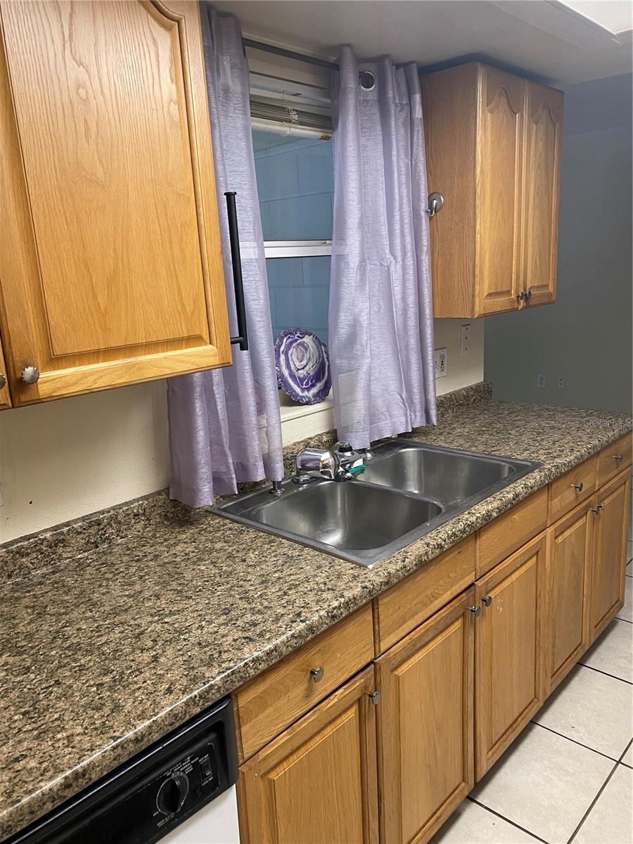 Listing photo id 0 for 322 Black Oak Court