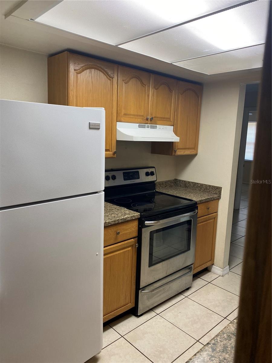 Listing photo id 1 for 322 Black Oak Court