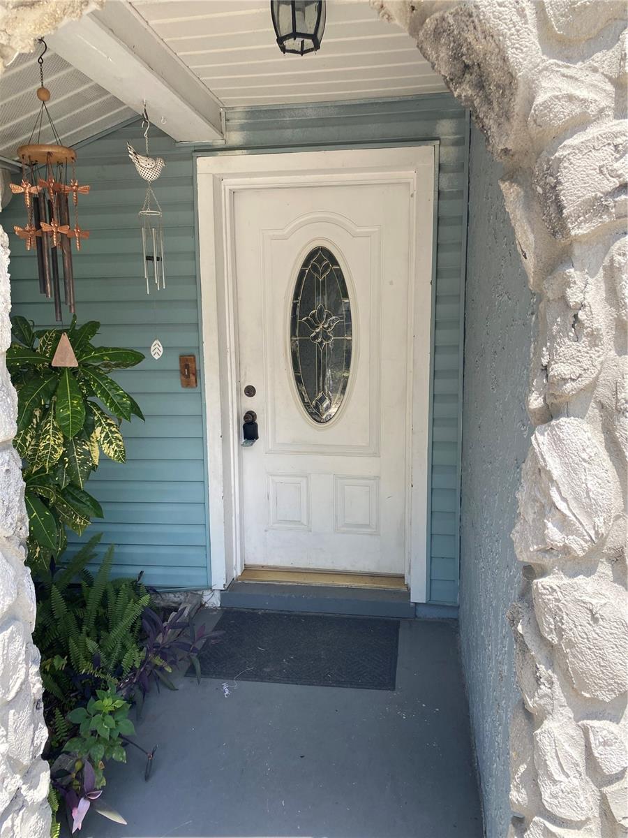 Listing photo id 3 for 322 Black Oak Court