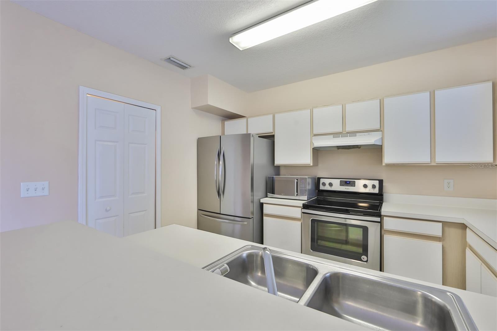 Image 6 of 29 For 9805 Carlsdale Drive
