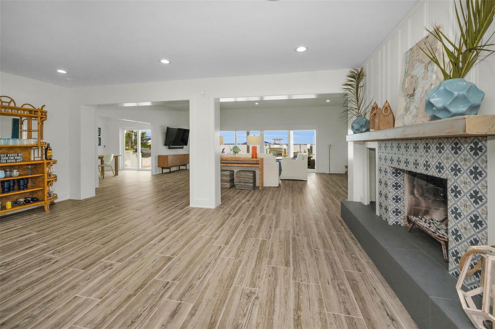 Image 10 of 68 For 4381 Poinsettia Drive