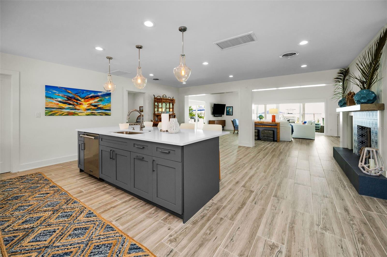 Image 11 of 68 For 4381 Poinsettia Drive
