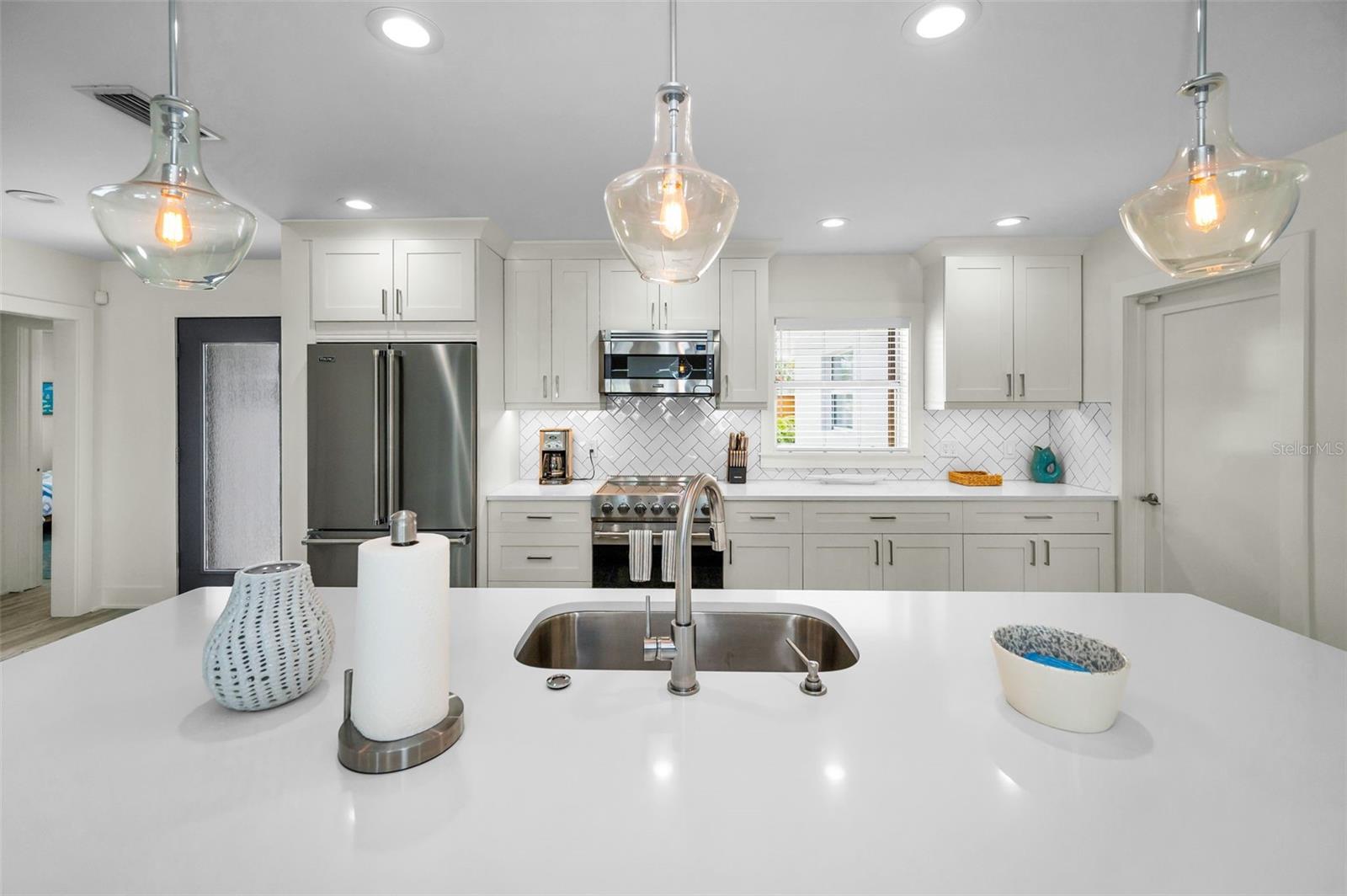 Image 16 of 68 For 4381 Poinsettia Drive
