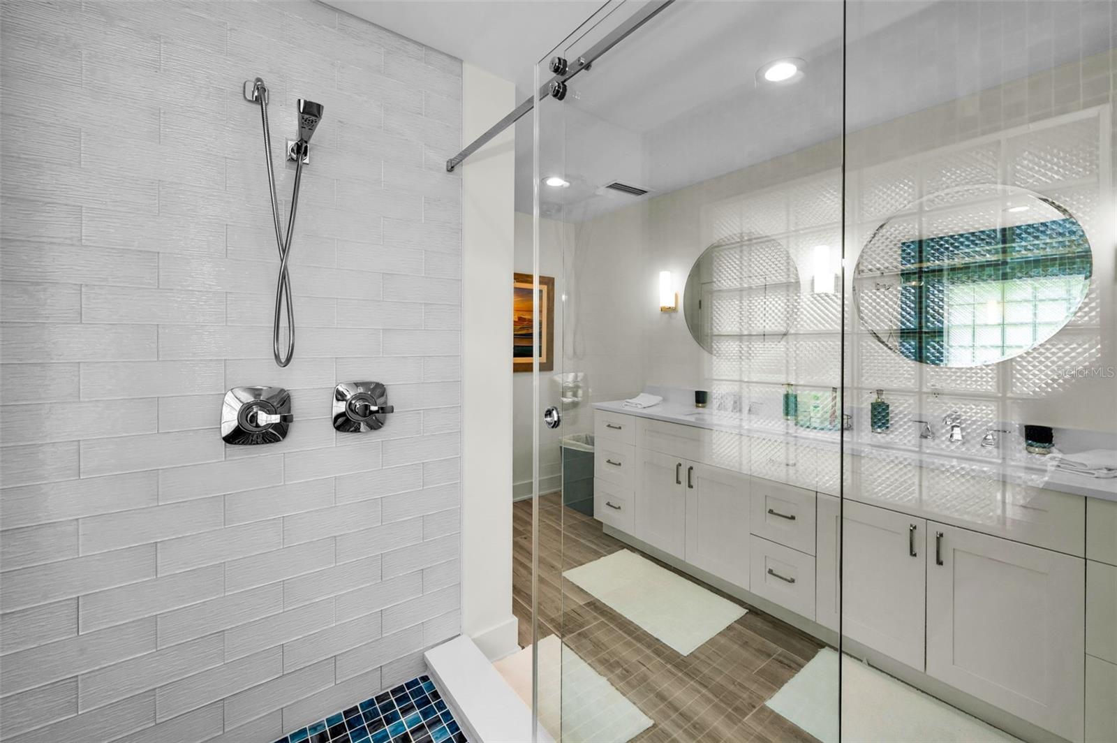 Image 32 of 68 For 4381 Poinsettia Drive