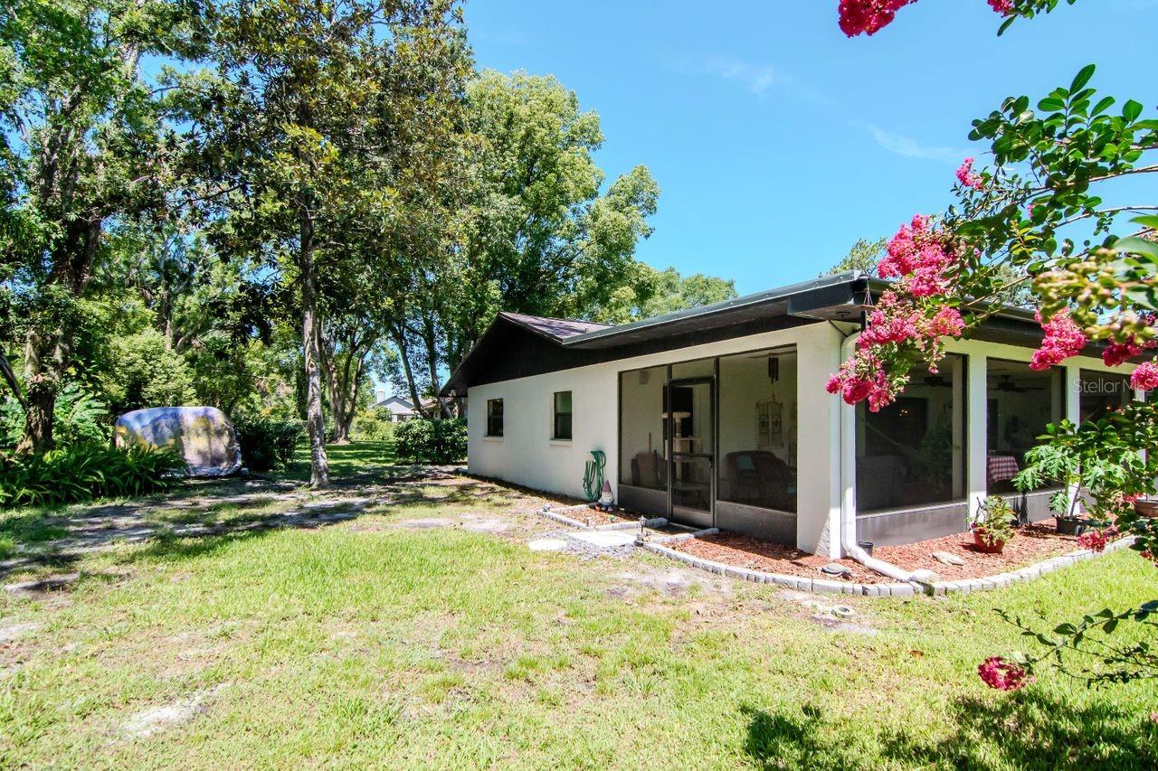 Image 44 of 46 For 23924 Forest Place