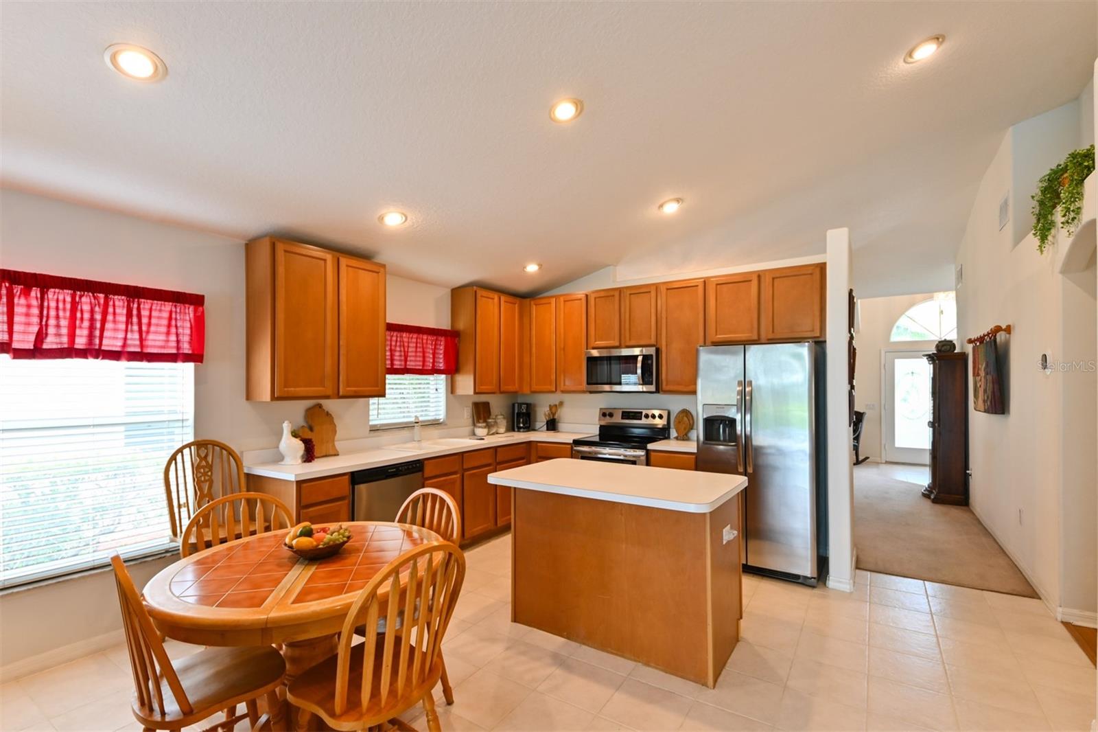 Image 11 of 57 For 19309 Seacove Drive